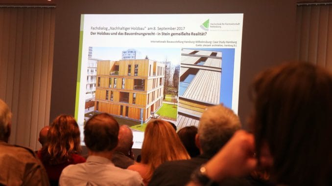 120 Teilnehmer folgten dem Fachdialog „Nachhaltiger Holzbau in Berlin und Brandenburg“.