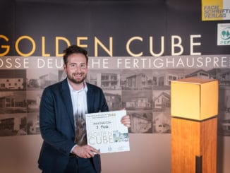 Freut sich über die Auszeichnung beim Golden Cube für Velux, Florian Balthasar, Verkaufsleiter Key Account Management bei der Velux Deutschland GmbH. Foto: Fachschriften Verlag