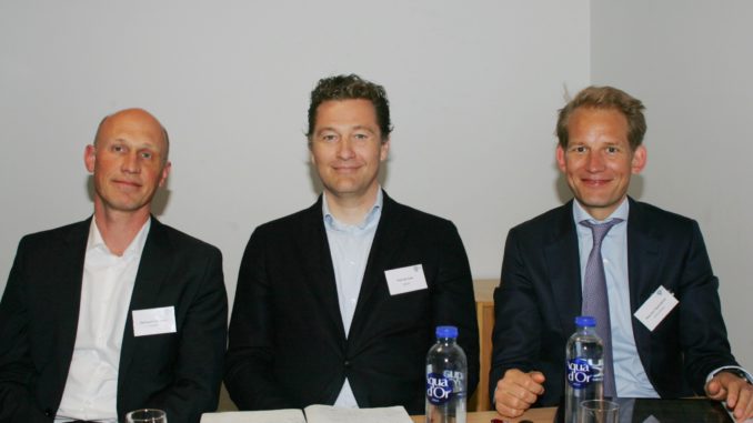 Die neu gewählte EPLF-Vorstandsriege v. l.: Vorstand Eberhard Herrmann, Präsident Paul De Cock und der stellvertretende Vorsitzende Max vom Tippelskirch.