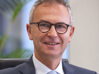 Hartmut Möller, Geschäftsführer der Eurobaustoff Österreich GmbH als auch der Muttergesellschaft, freut sich über die vollzogene Umfirmierung.
