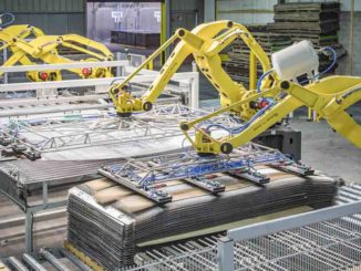 Danzer schließt sein erst 2017 modernisiertes Werk in Souvans. Im Bild ein Teil der automatisierten Produktion im Werk. [Bild: Danzer]